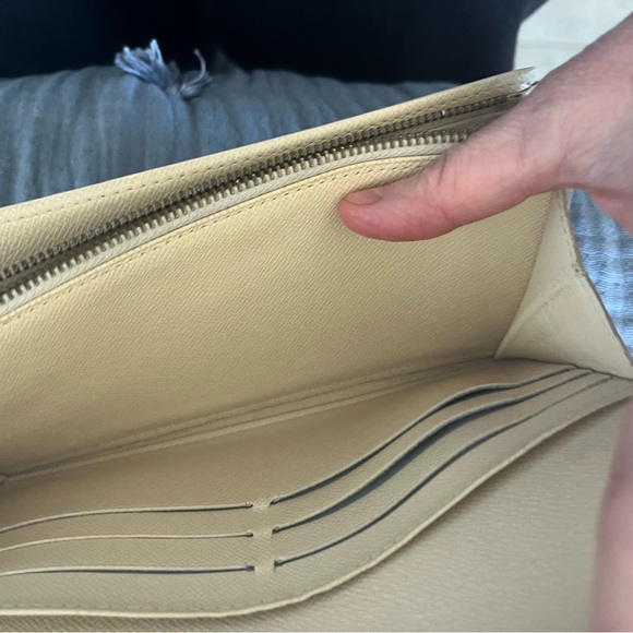 Louis Vuitton Sarah Azur Wallet - Picture 5 of 15